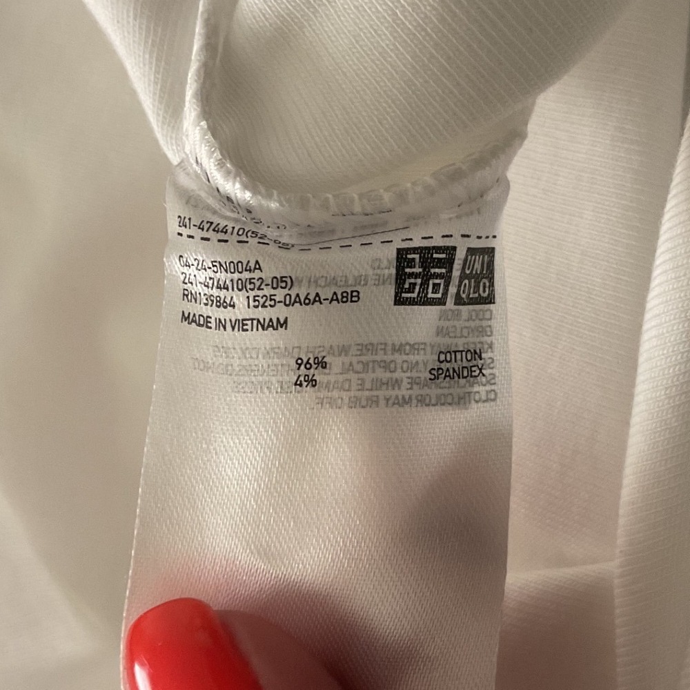 Uniqlo Mini T-Shirt Womens Medium White Short Sleeve Crew Neck Cropped Baby Tee - Picture 8 of 9